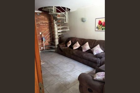 Casa à venda com 3 quartos, 316m² em Vila Cordeiro, São Paulo