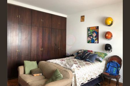 Casa à venda com 210m², 3 quartos e 2 vagas