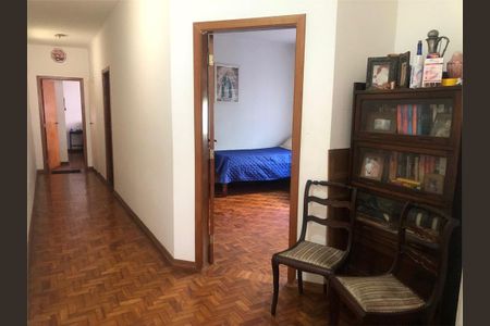 Casa à venda com 210m², 3 quartos e 2 vagas