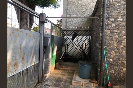 Casa à venda com 210m², 3 quartos e 2 vagas