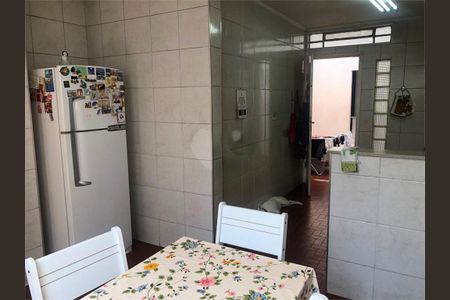 Casa à venda com 210m², 3 quartos e 2 vagas