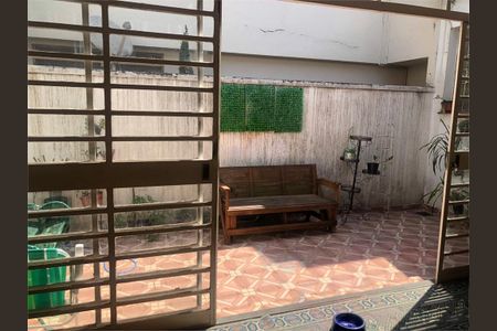 Casa à venda com 210m², 3 quartos e 2 vagas