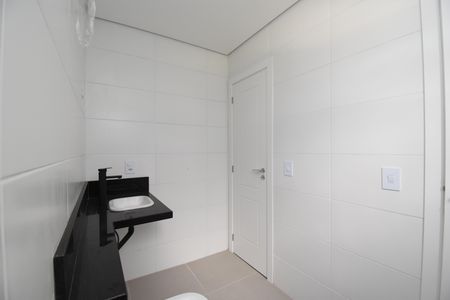 Casa à venda com 127m², 3 quartos e 2 vagasBanheiro da Demi-suíte
