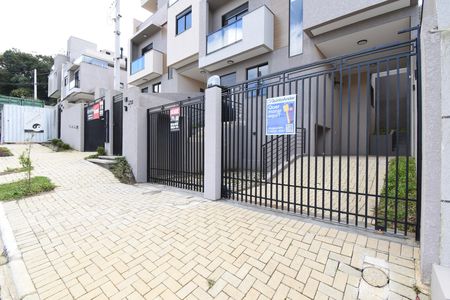 Casa à venda com 127m², 3 quartos e 2 vagasFachada com placa