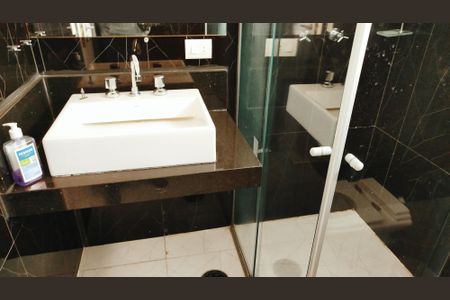 Apartamento para alugar com 537m², 4 quartos e 5 vagasBanheiro Social