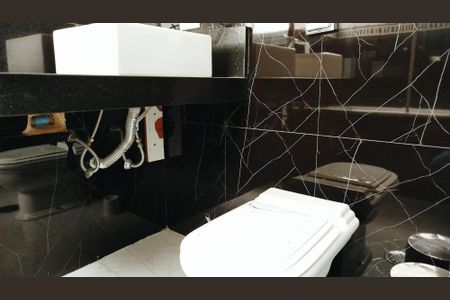 Apartamento para alugar com 537m², 4 quartos e 5 vagasBanheiro da Suíte