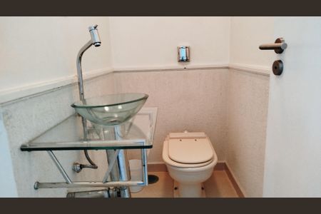 Apartamento para alugar com 537m², 4 quartos e 5 vagasLavabo