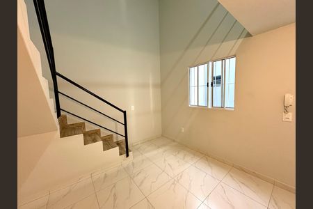 Sala de kitnet/studio para alugar com 1 quarto, 42m² em Vila Tupi, Várzea Paulista