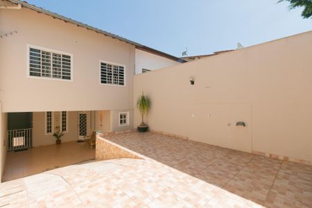 Casa à venda com 174m², 3 quartos e 3 vagasÁrea comum