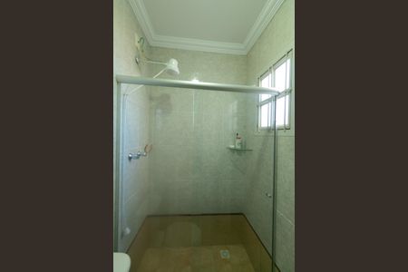 Casa à venda com 174m², 3 quartos e 3 vagasBanheiro