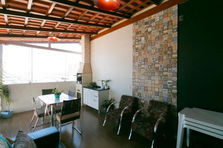 Casa à venda com 174m², 3 quartos e 3 vagasÁrea Gourmet