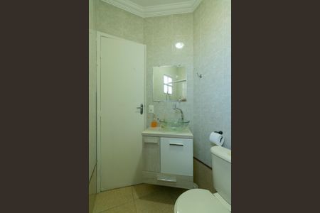 Casa à venda com 174m², 3 quartos e 3 vagasBanheiro