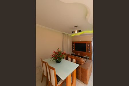 Casa à venda com 174m², 3 quartos e 3 vagasSala