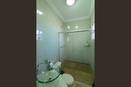 Casa à venda com 174m², 3 quartos e 3 vagasBanheiro