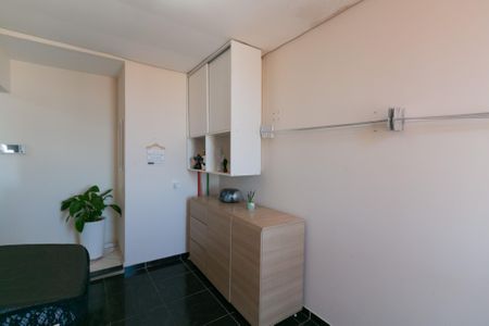 Casa à venda com 174m², 3 quartos e 3 vagasÁrea de Serviço