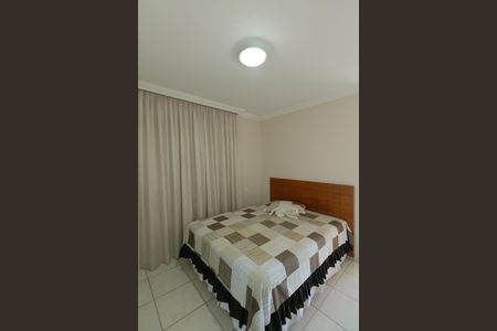 Casa à venda com 174m², 3 quartos e 3 vagasSuíte