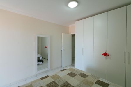 Casa à venda com 174m², 3 quartos e 3 vagasSuíte