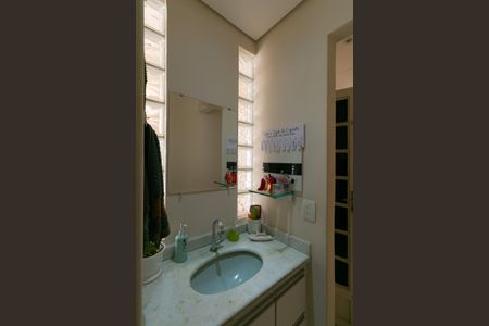 Casa à venda com 174m², 3 quartos e 3 vagasÁrea Gourmet - Banheiro