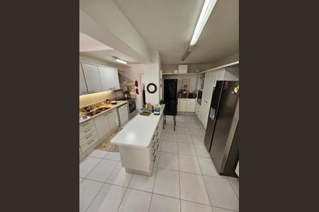 Casa à venda com 589m², 4 quartos e 4 vagasFoto 26