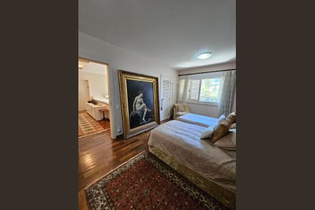 Casa à venda com 589m², 4 quartos e 4 vagasFoto 10