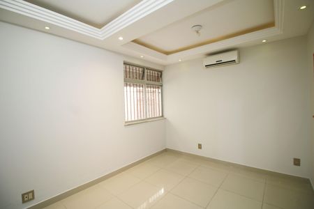 Sala de apartamento à venda com 2 quartos, 68m² em Irajá, Rio de Janeiro