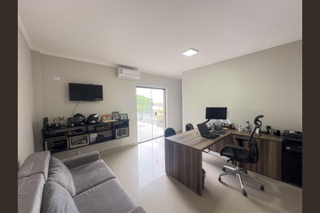 Casa à venda com 550m², 4 quartos e 5 vagasSuíte 3