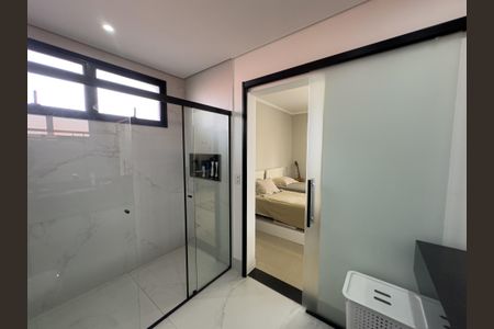 Casa à venda com 550m², 4 quartos e 5 vagasBanheiro da Suíte 1