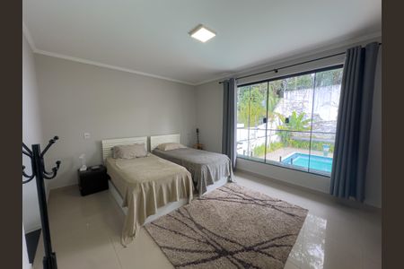 Casa à venda com 550m², 4 quartos e 5 vagasSuíte 1