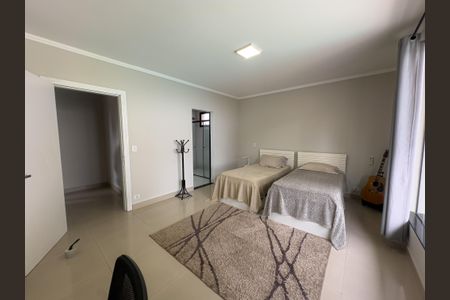 Casa à venda com 550m², 4 quartos e 5 vagasSuíte 1