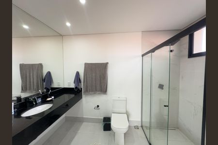 Casa à venda com 550m², 4 quartos e 5 vagasBanheiro da Suíte 1