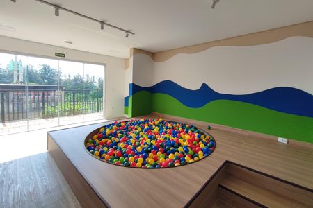 Apartamento à venda com 66m², 2 quartos e 1 vaga Apartamento à venda com 66m², 2 quartos e 1 vagaÁrea comum -Brinquedoteca