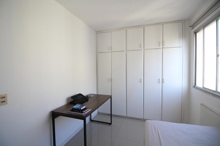 Apartamento à venda com 43m², 2 quartos e 1 vagaQuarto 2