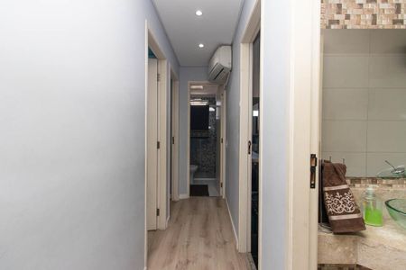 Apartamento à venda com 48m², 2 quartos e 2 vagasCorredor dos Quartos