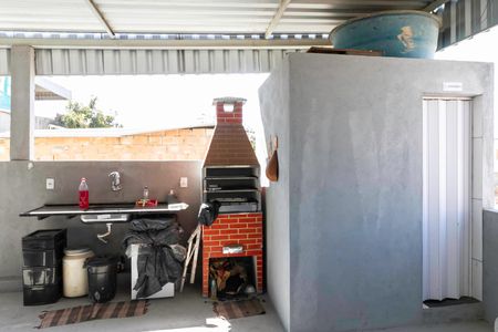 Casa para alugar com 60m², 2 quartos e 3 vagasTerraço