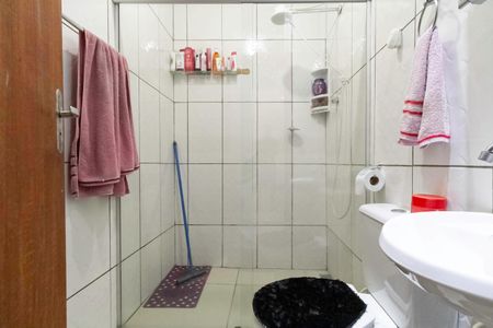 Casa para alugar com 60m², 2 quartos e 3 vagasBanheiro social