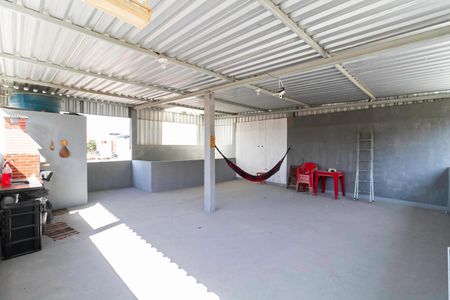Casa para alugar com 60m², 2 quartos e 3 vagasTerraço