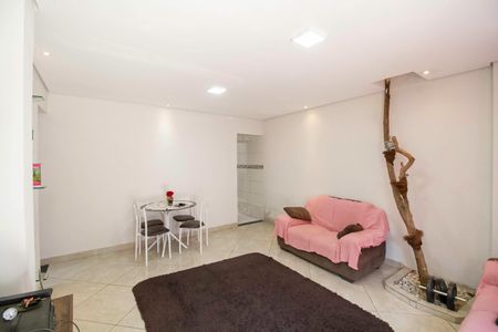 Sala de casa para alugar com 2 quartos, 60m² em Trevo, Belo Horizonte