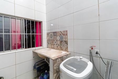 Casa para alugar com 60m², 2 quartos e 3 vagasÁrea de serviço