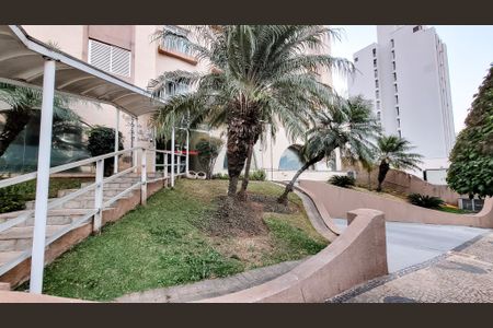 Apartamento à venda com 99m², 4 quartos e 1 vagaFachada