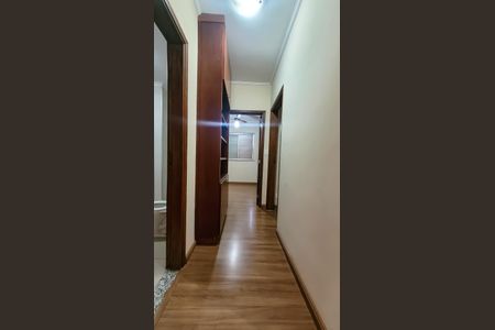 Apartamento à venda com 99m², 4 quartos e 1 vagaCorredor
