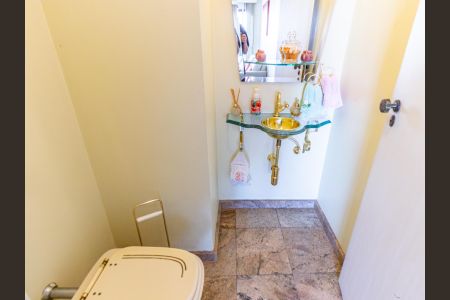 Apartamento para alugar com 160m², 4 quartos e 3 vagasLavabo