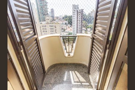 Apartamento para alugar com 160m², 4 quartos e 3 vagasSuite - Varanda