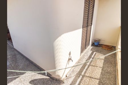 Apartamento para alugar com 160m², 4 quartos e 3 vagasVaranda