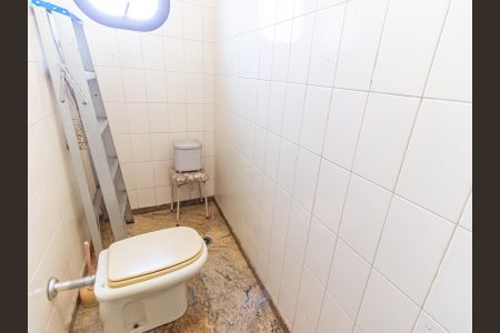 Apartamento para alugar com 160m², 4 quartos e 3 vagasBanheiro de serviço