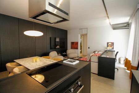 Sala/Cozinha de apartamento para alugar com 1 quarto, 60m² em Cerqueira César, São Paulo