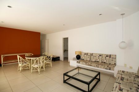 Apartamento para alugar com 60m², 1 quarto e 1 vaga Apartamento para alugar com 60m², 1 quarto e 1 vagaÁrea Comum - Salão de Festas