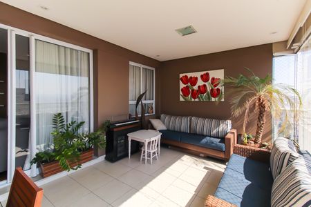 Apartamento à venda com 146m², 3 quartos e 2 vagas Apartamento à venda com 146m², 3 quartos e 2 vagasVaranda da Sala