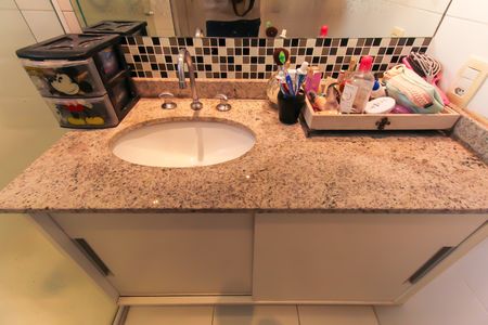 Apartamento à venda com 146m², 3 quartos e 2 vagas Apartamento à venda com 146m², 3 quartos e 2 vagasBanheiro da Suíte 2