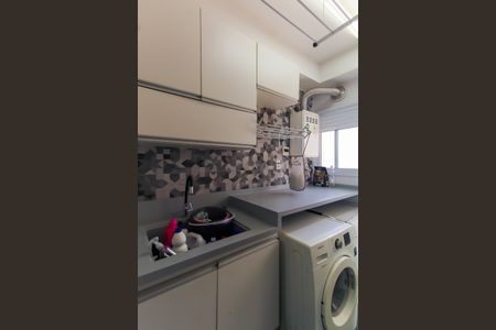 Apartamento à venda com 146m², 3 quartos e 2 vagas Apartamento à venda com 146m², 3 quartos e 2 vagasÁrea de Serviço