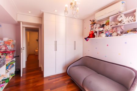 Apartamento à venda com 146m², 3 quartos e 2 vagas Apartamento à venda com 146m², 3 quartos e 2 vagasSuíte 3